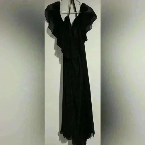 Women’s plus size 26 off the shoulder dress with a split up the side NWOT - Picture 1 of 4